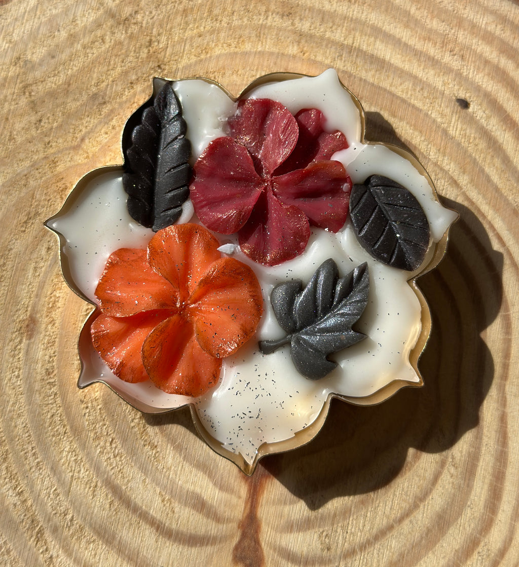 Floral garden flowers candle