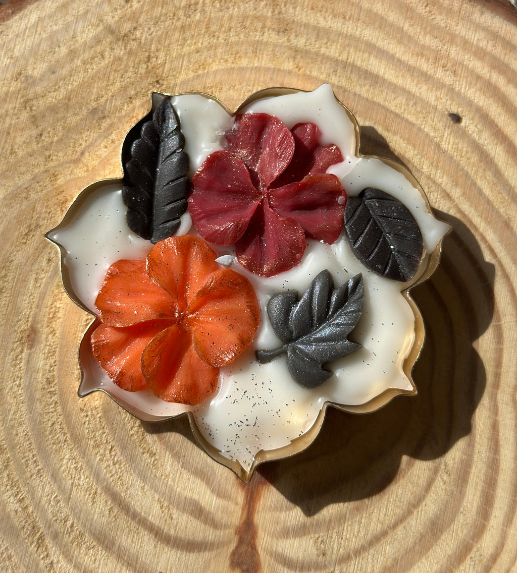 Floral garden flowers candle