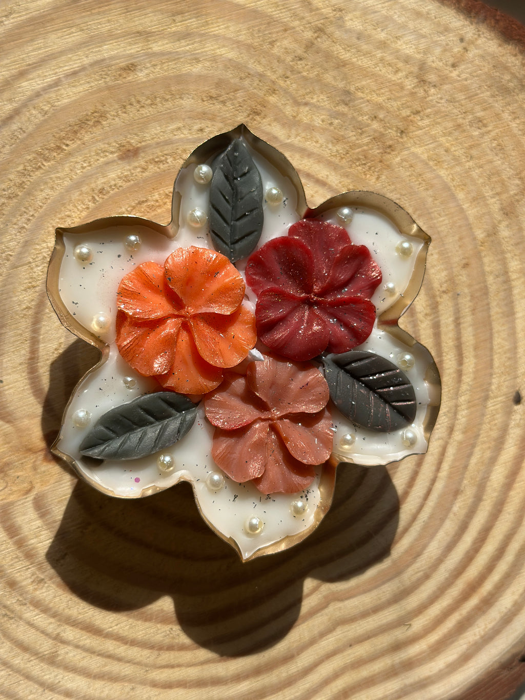 Handmade Floral Garden Flowers Urli candle