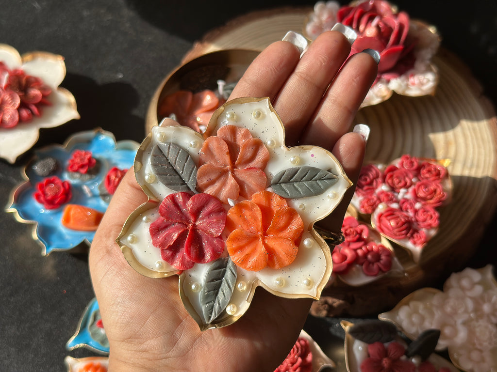 Handmade Floral Garden Flowers Urli candle