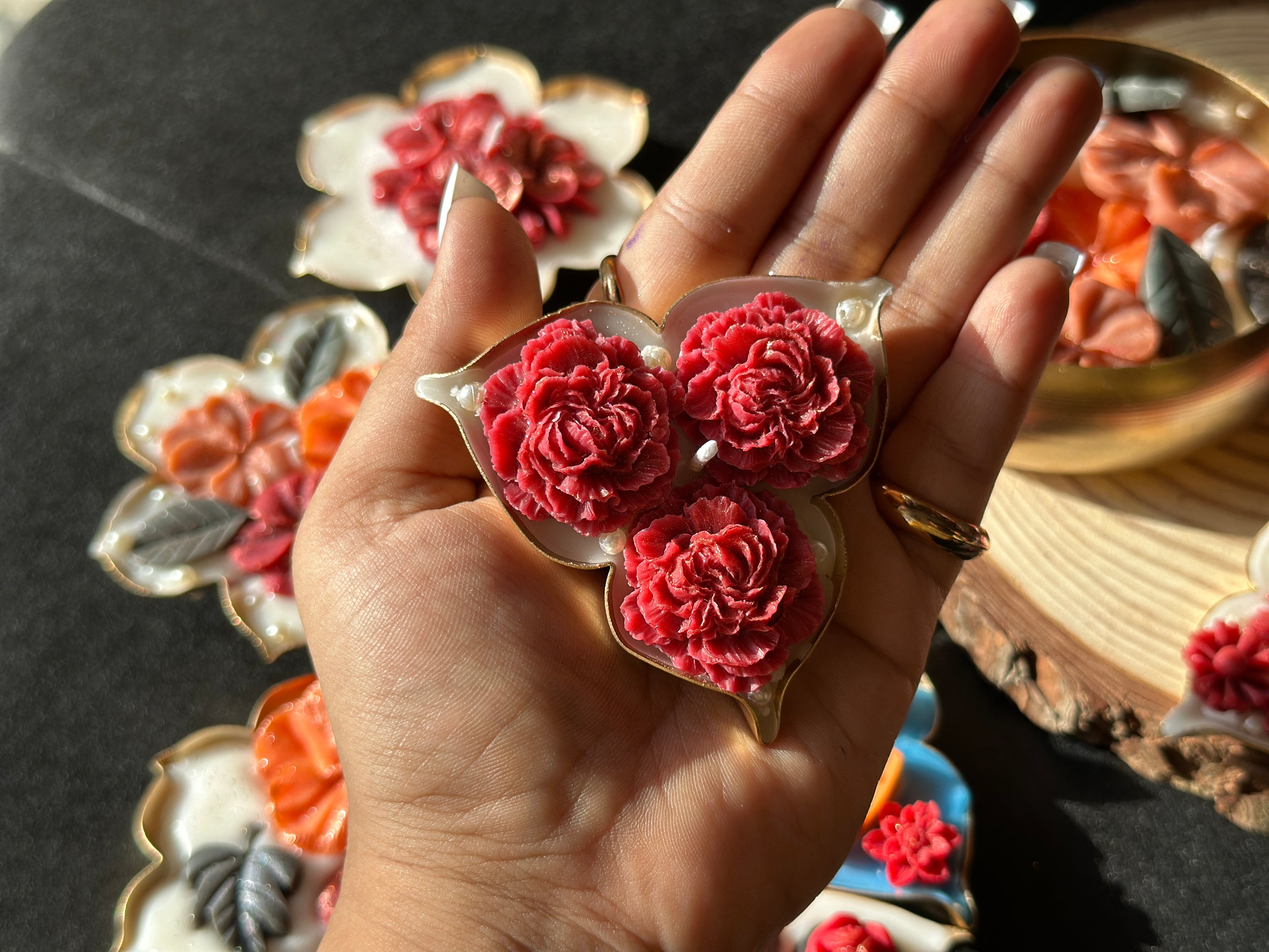 Ivory blossoms candle