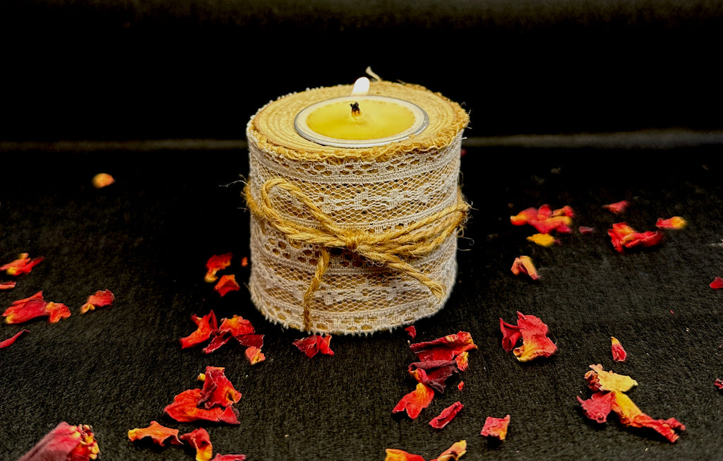 Tea light candle with holder