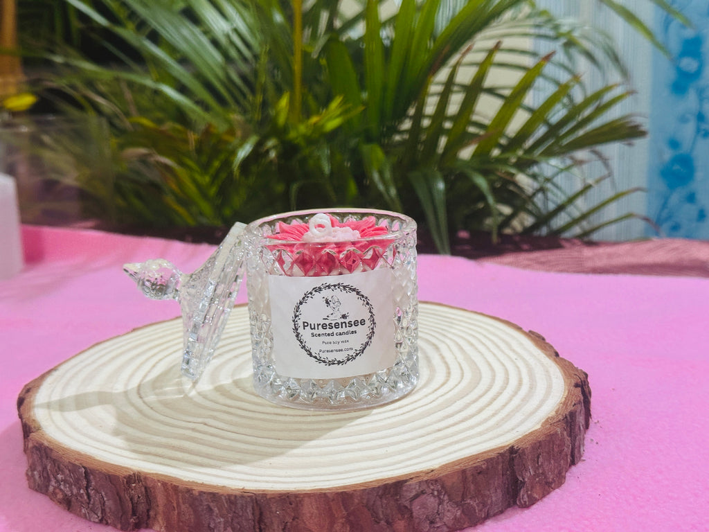 Cristal jar with floral flowers candles