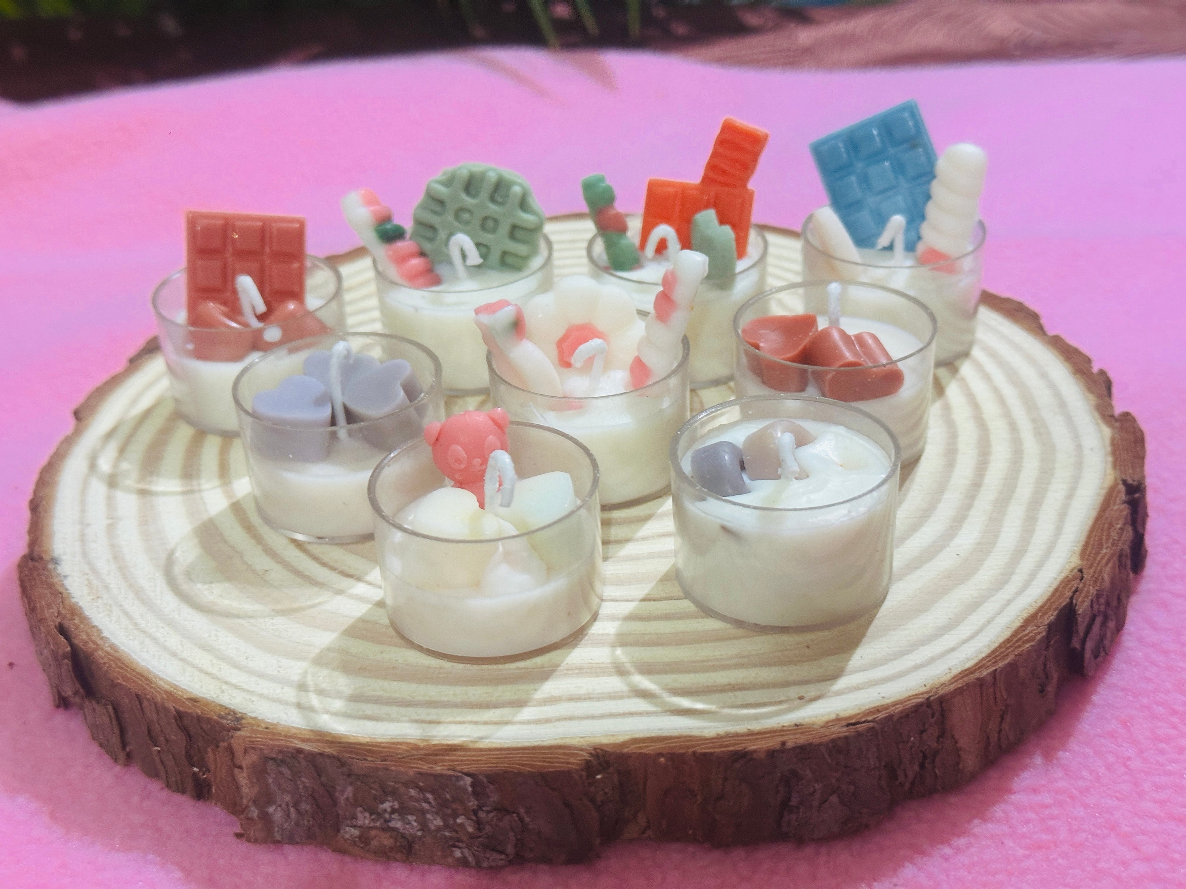 Decorative tea light candles