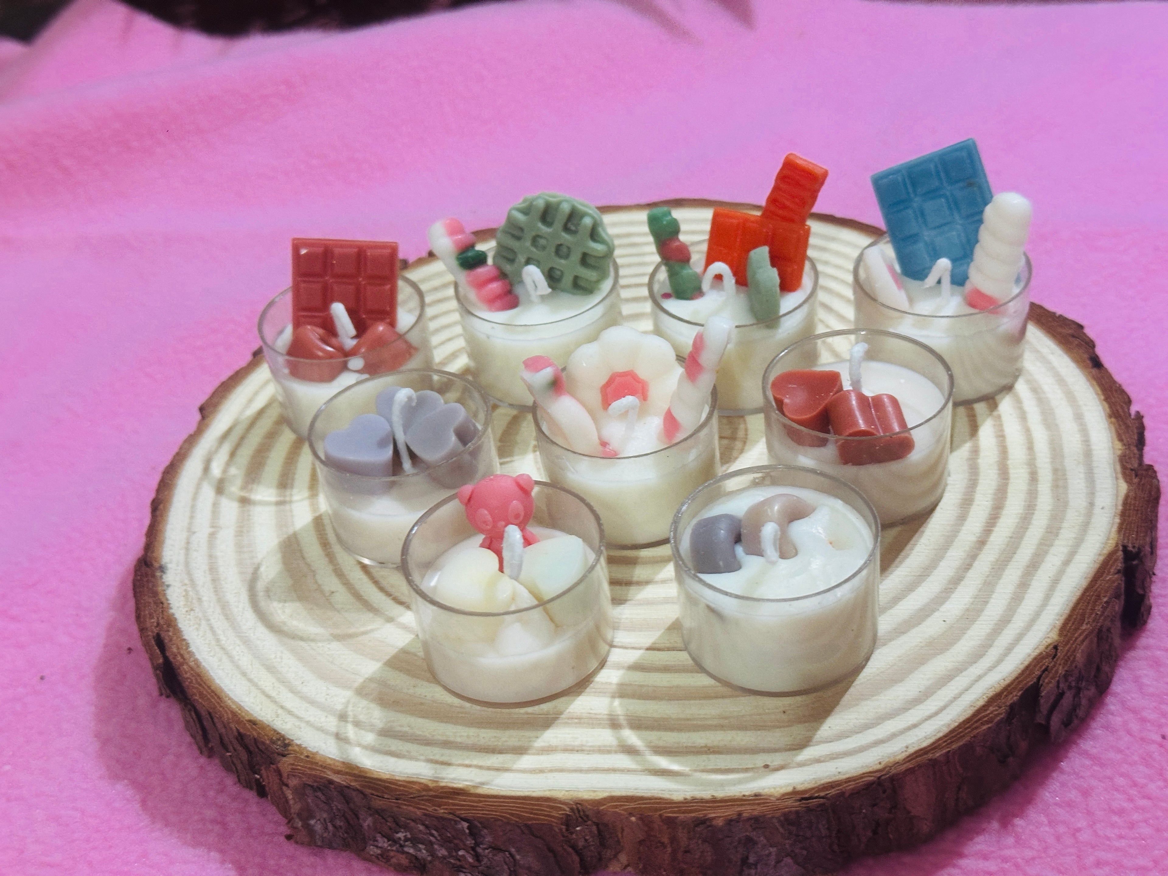 Decorative tea light candles