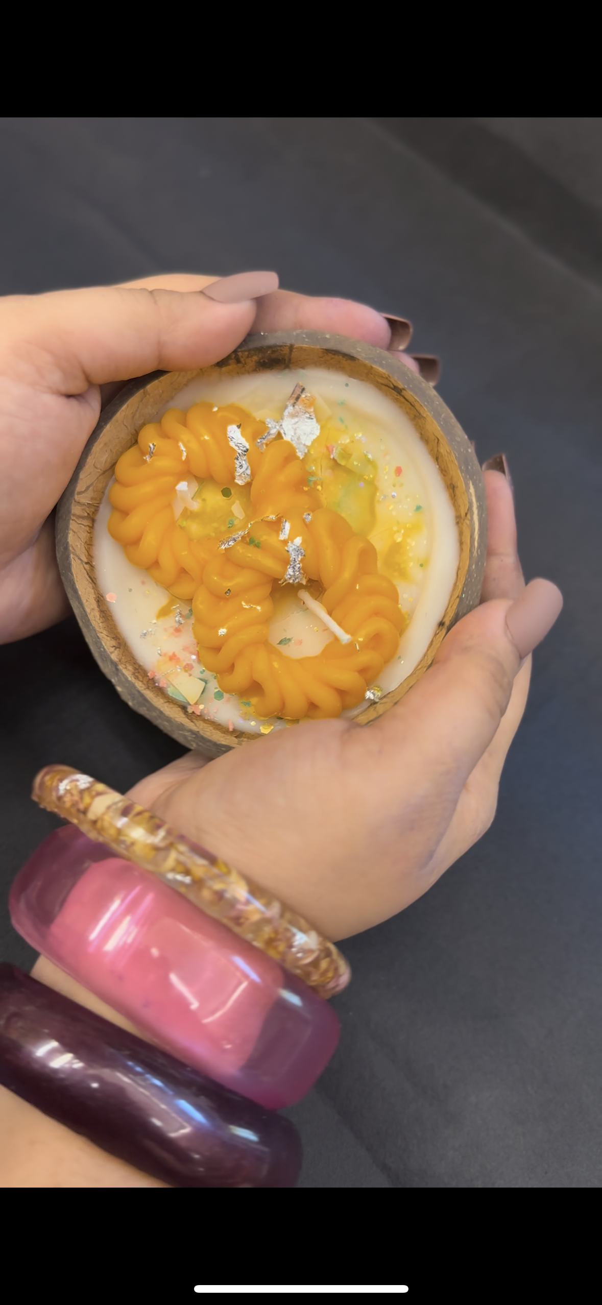 Jalebi Coconut Shell Candle