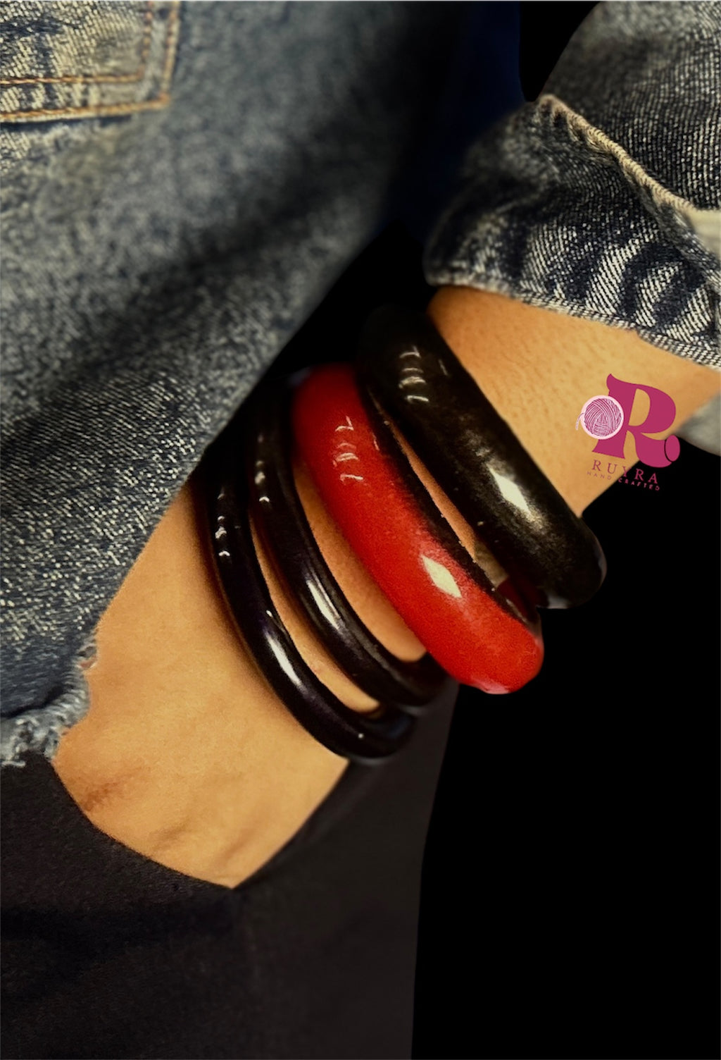 Resin bangles set