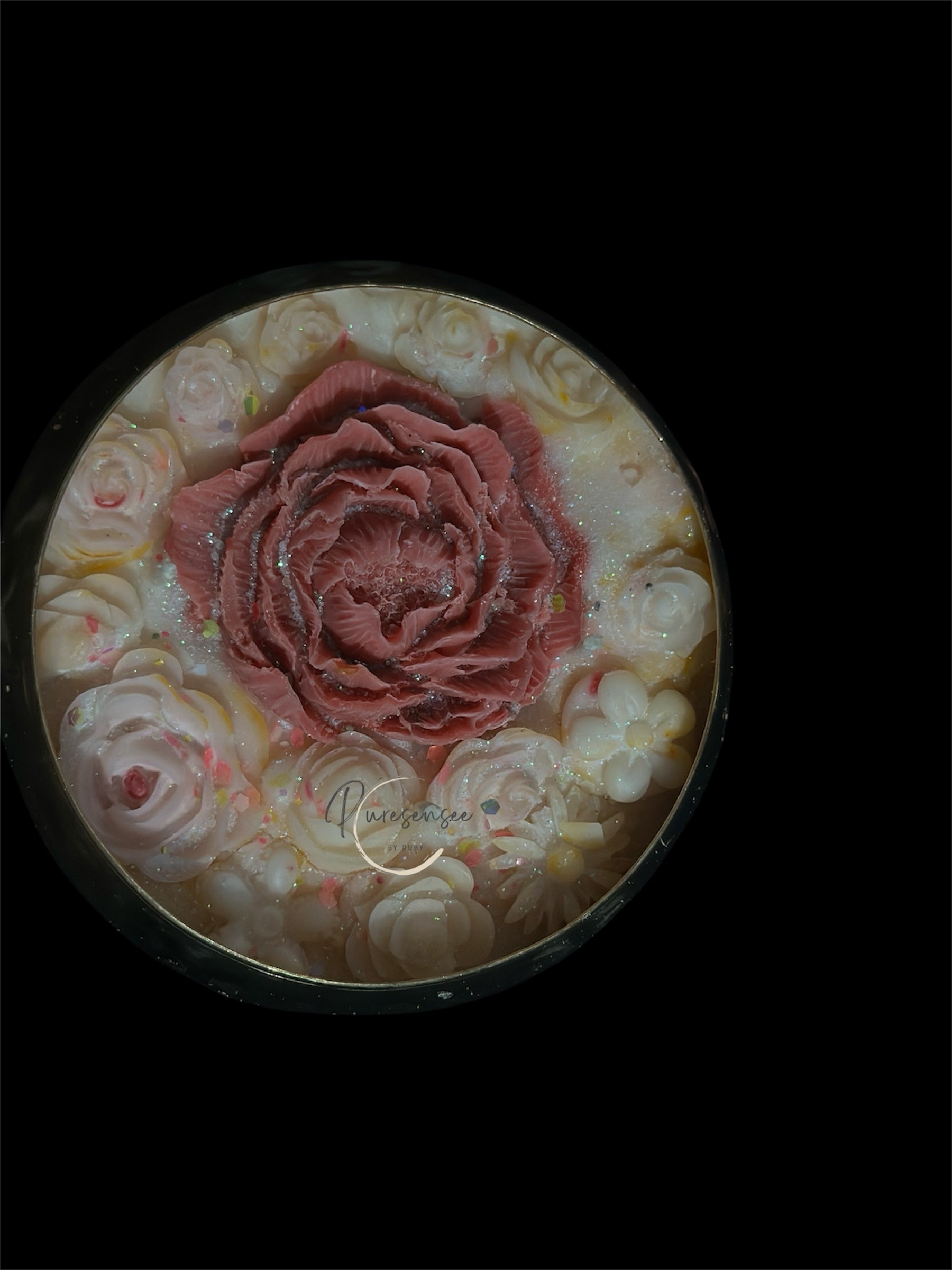 Blooming Elegance Candle 🌸