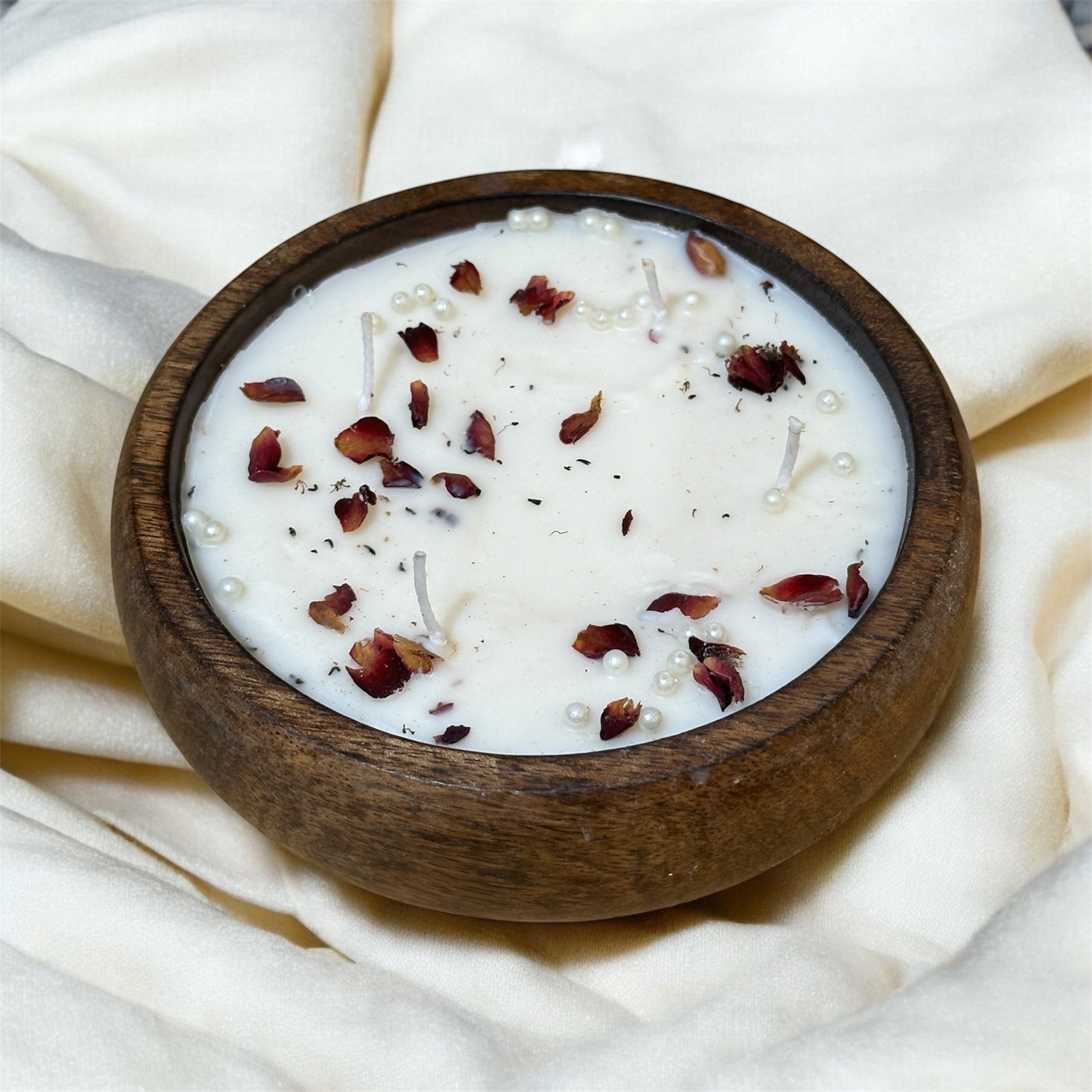 Rose wooden bowl candle