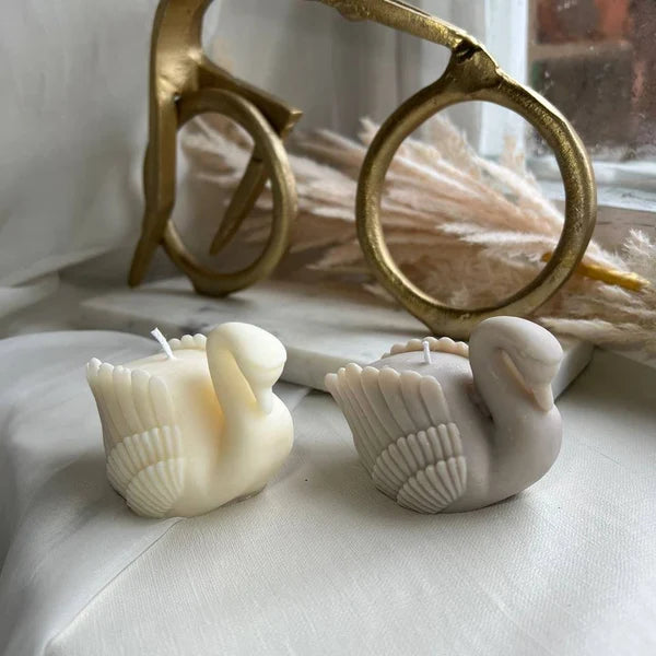 Serenity Swan Candles