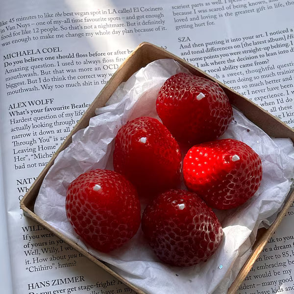 6 Pieces Strawberry Candle Strawberry Shaped Scented Candle Mini Soy Wax Candle Small Scented