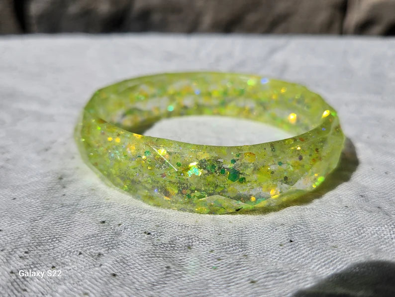 Resin Bangle Bracelet with Glitter, Glow in the Dark, Faceted, Chunky, Stackable, Wide, handmade, Unique,Boho, 6 colors, summer, shiny